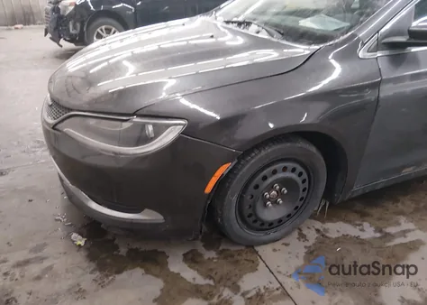 2015 Chrysler 200 Limited z USA, uszkodzony, nr VIN 1C3CCCAB8FN732415